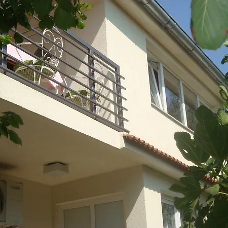 Apartment Kucica Zadar